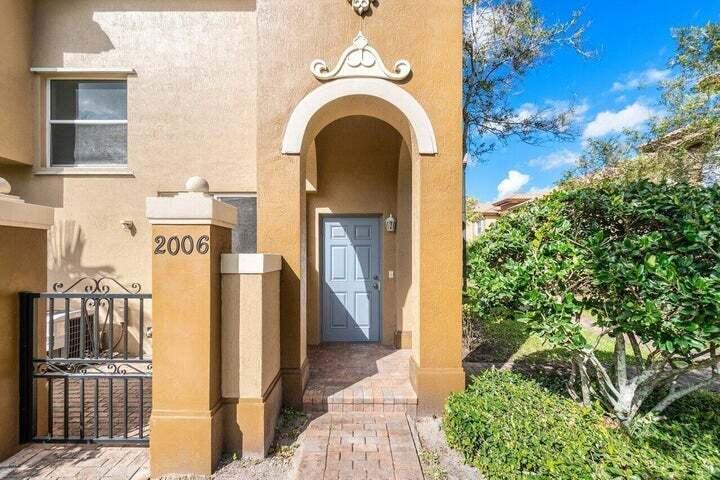 6549 Diamond Springs Terrace Unit: 2006