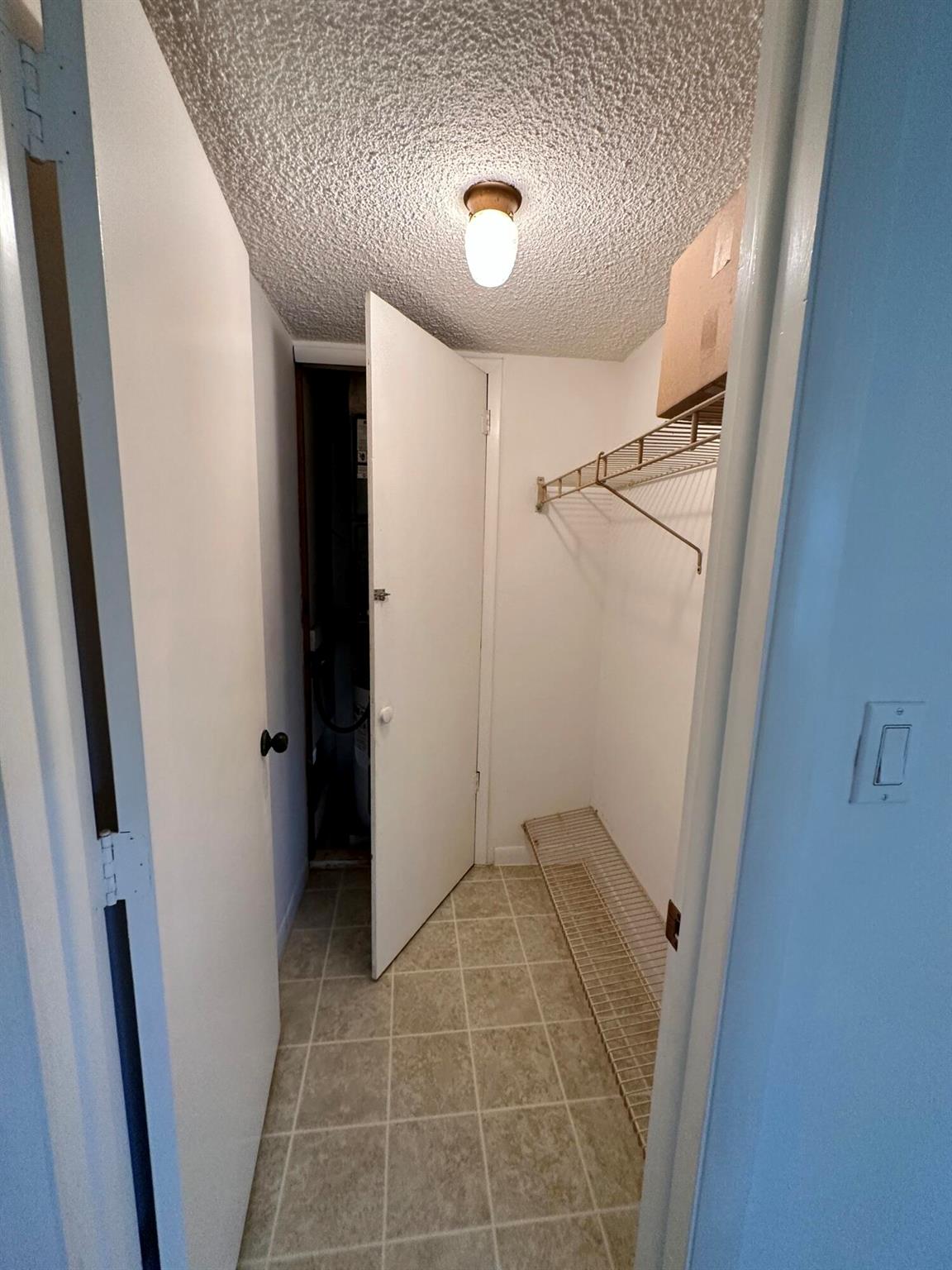 1113 Lake Terrace Unit: 103 Building 'D'