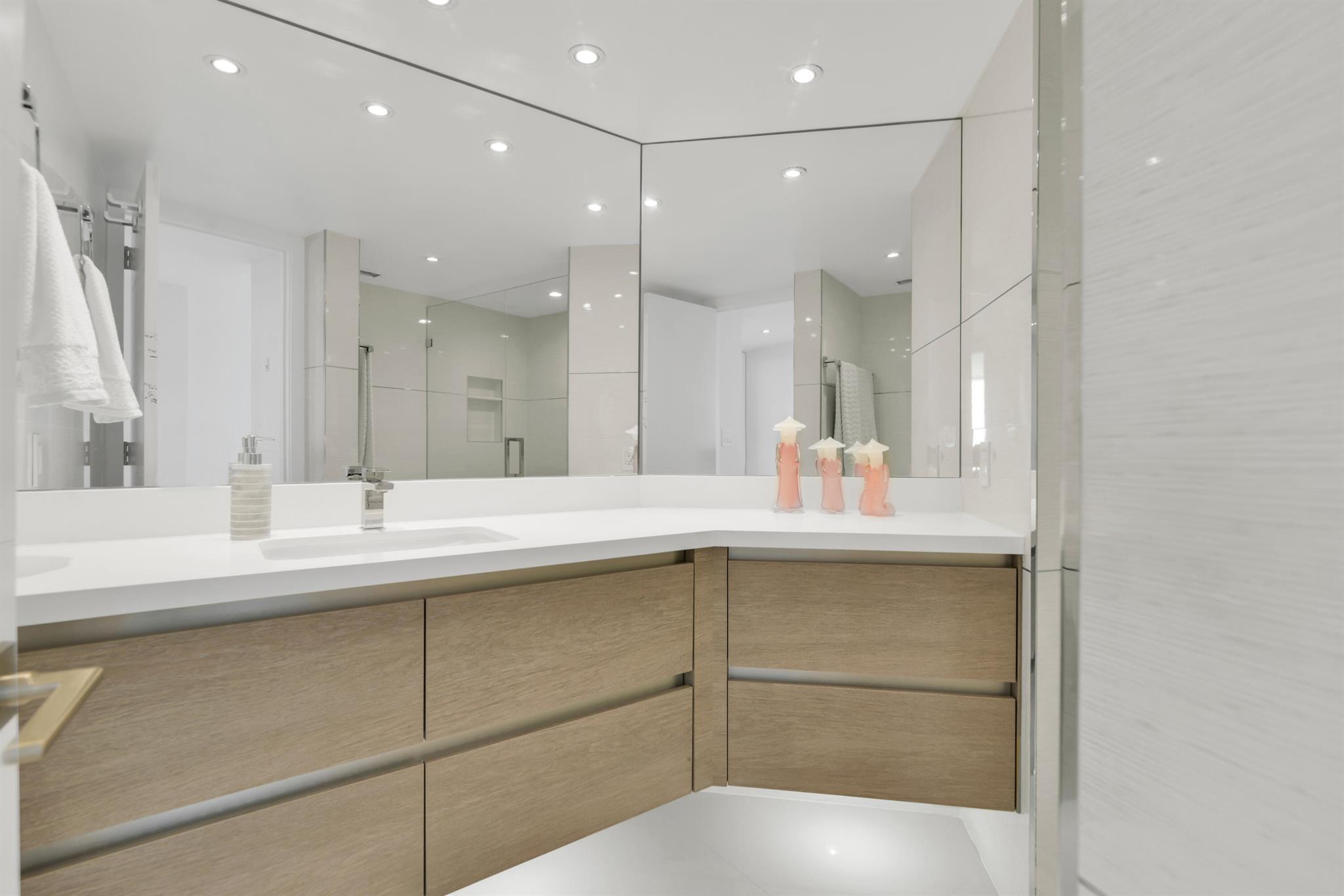 500 S Ocean Boulevard Unit: 2007