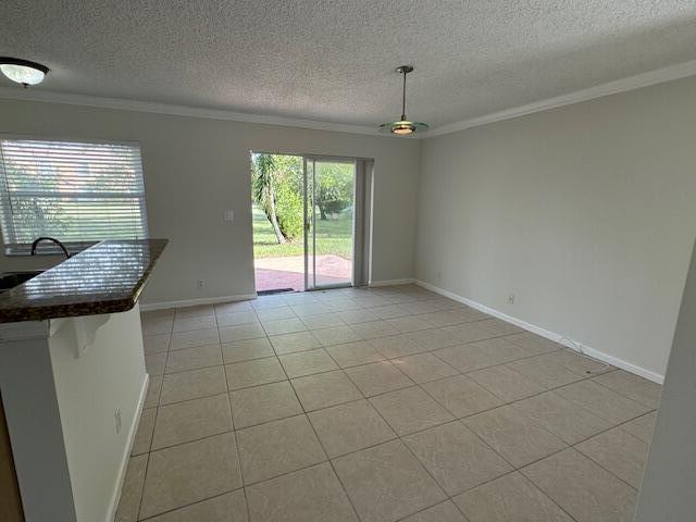 6874 Willow Creek Run