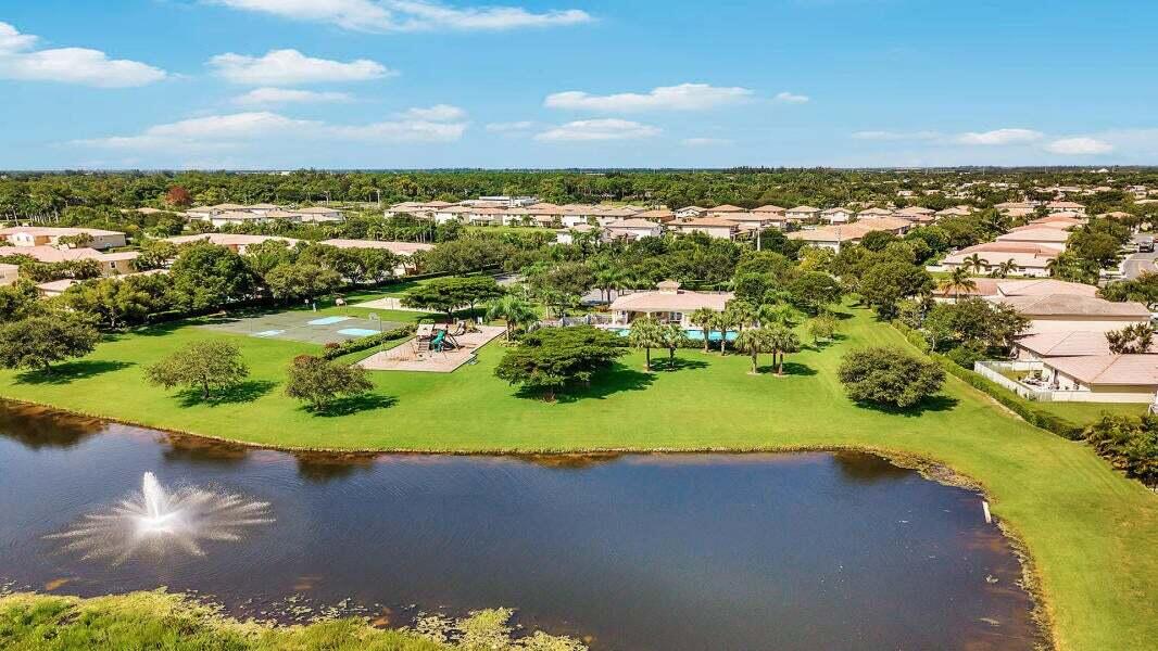 6874 Willow Creek Run