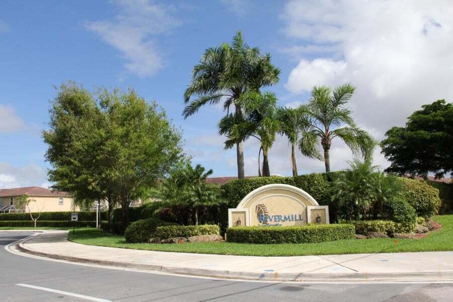 6874 Willow Creek Run