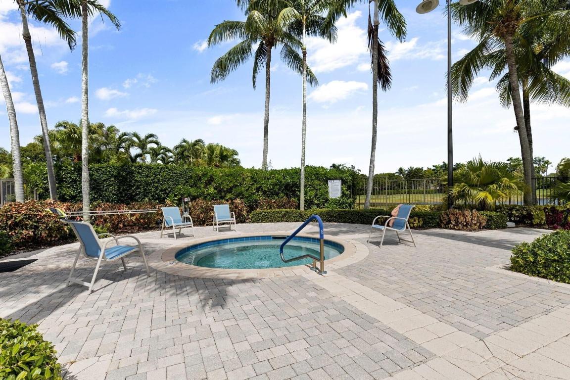 7087 Demedici Circle