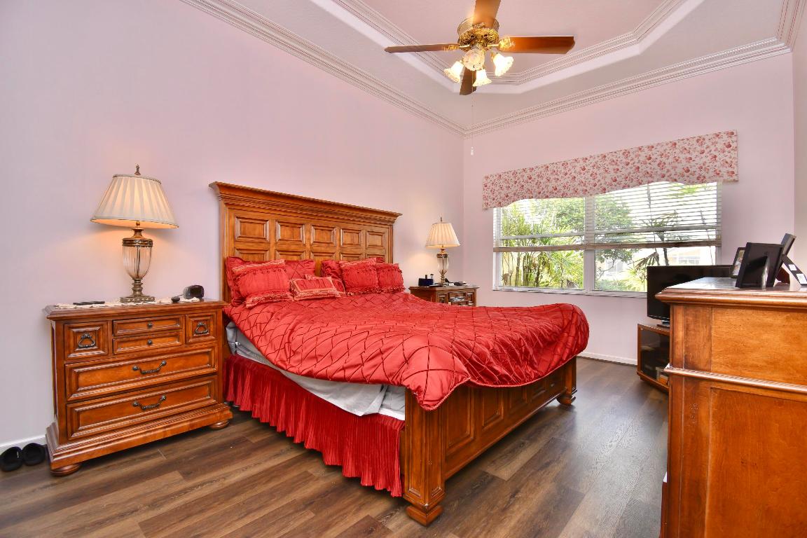 7087 Demedici Circle