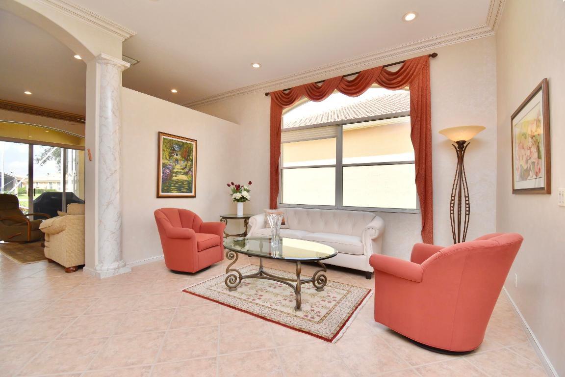 7087 Demedici Circle