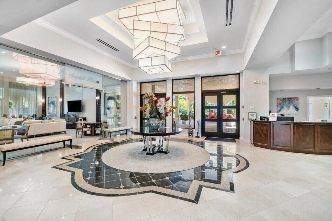 7087 Demedici Circle