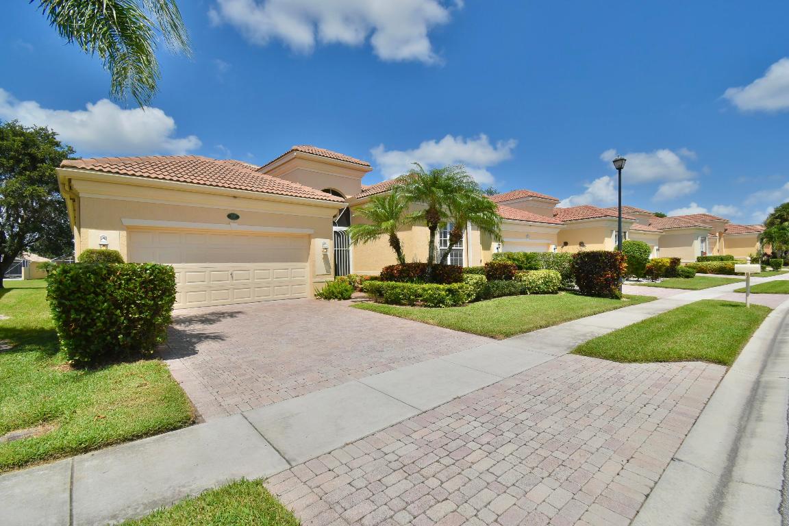 7087 Demedici Circle