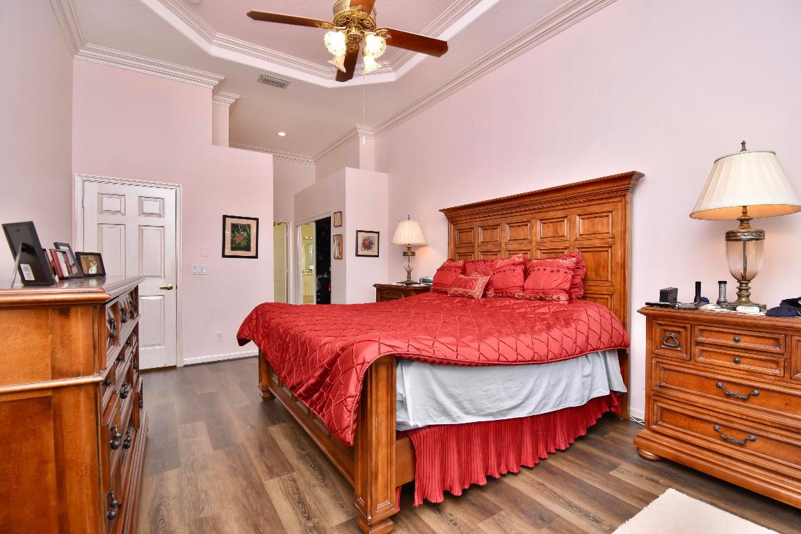 7087 Demedici Circle