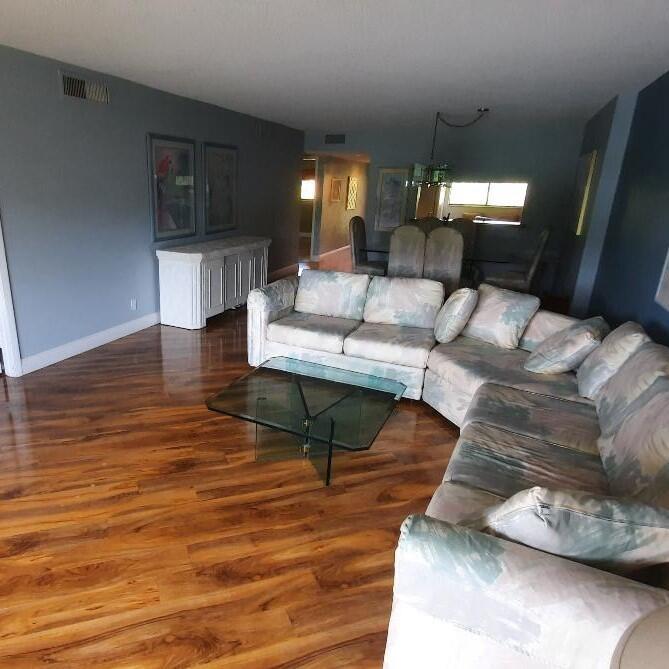 5598 Witney Drive Unit: 313