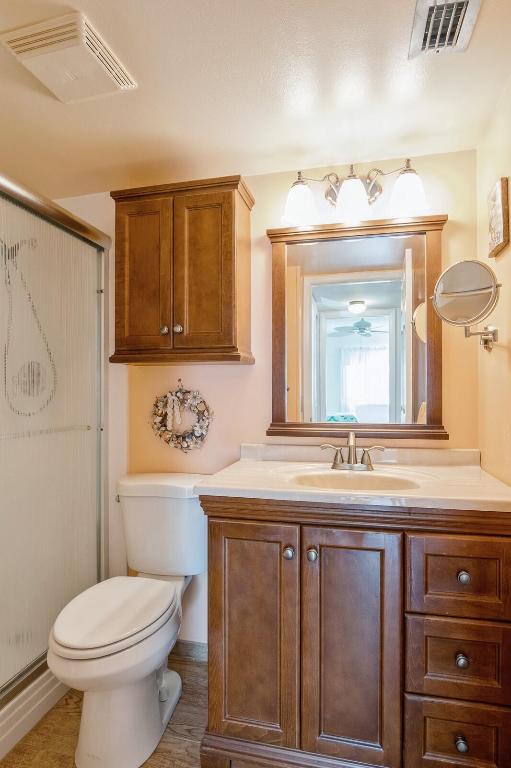 3560 Pine Needle Drive Unit: C-2