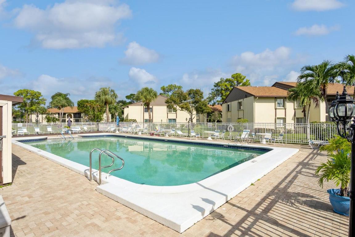 3560 Pine Needle Drive Unit: C-2