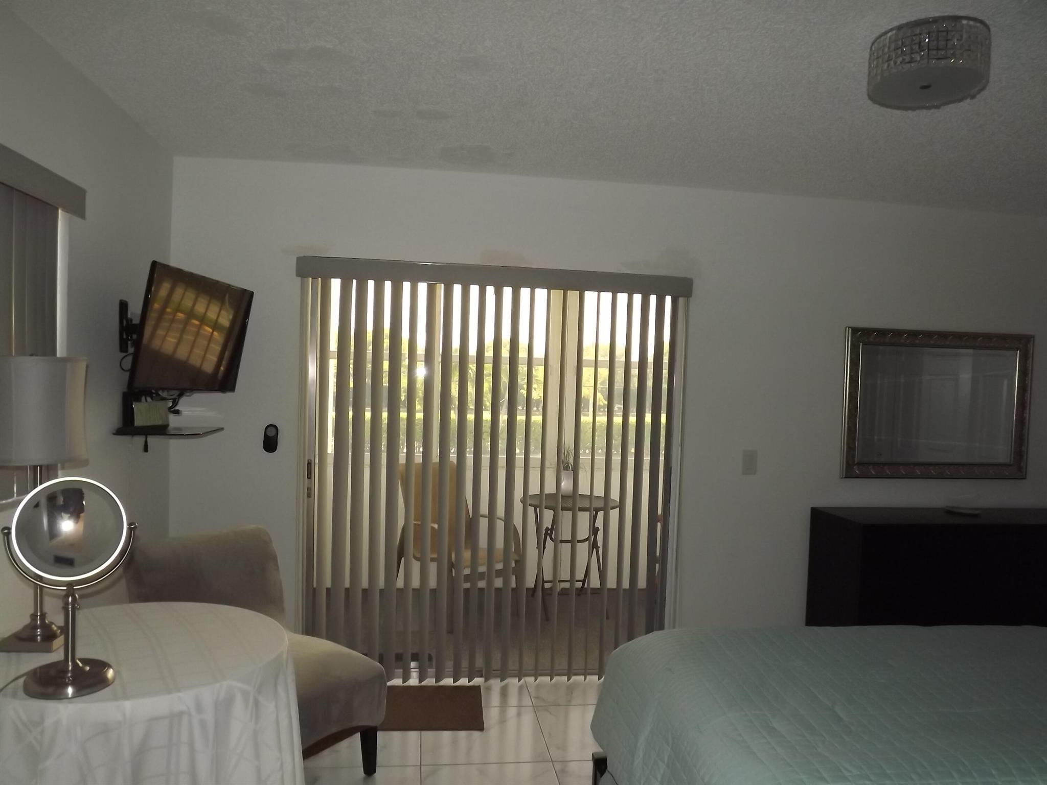 513 Capri K Unit: 513