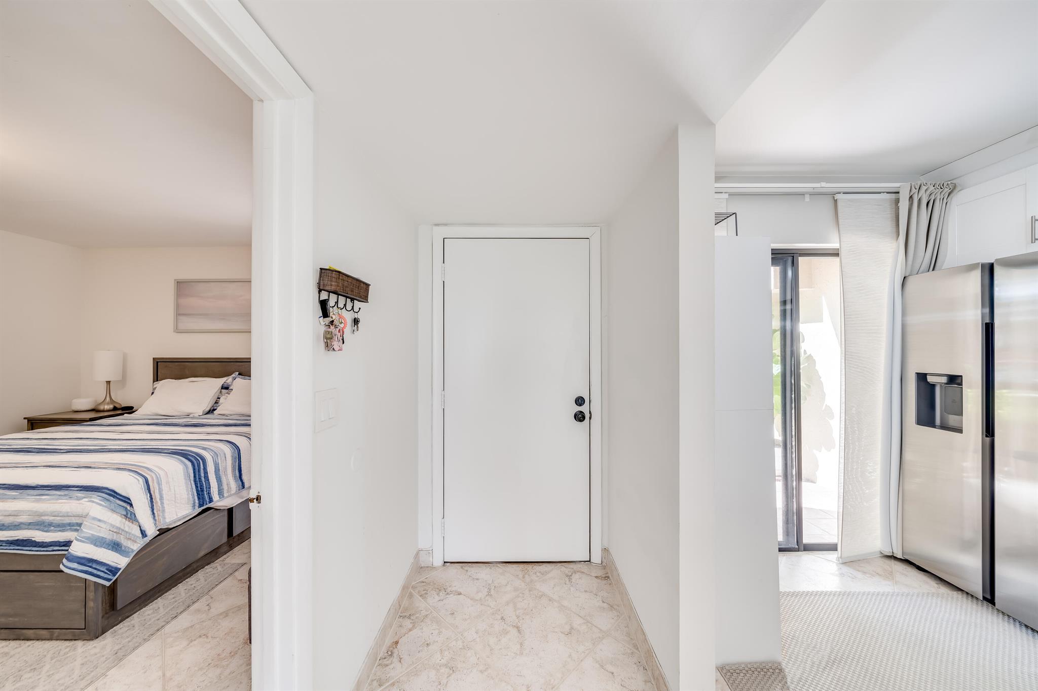 3939 NE 5th Avenue Unit: D103