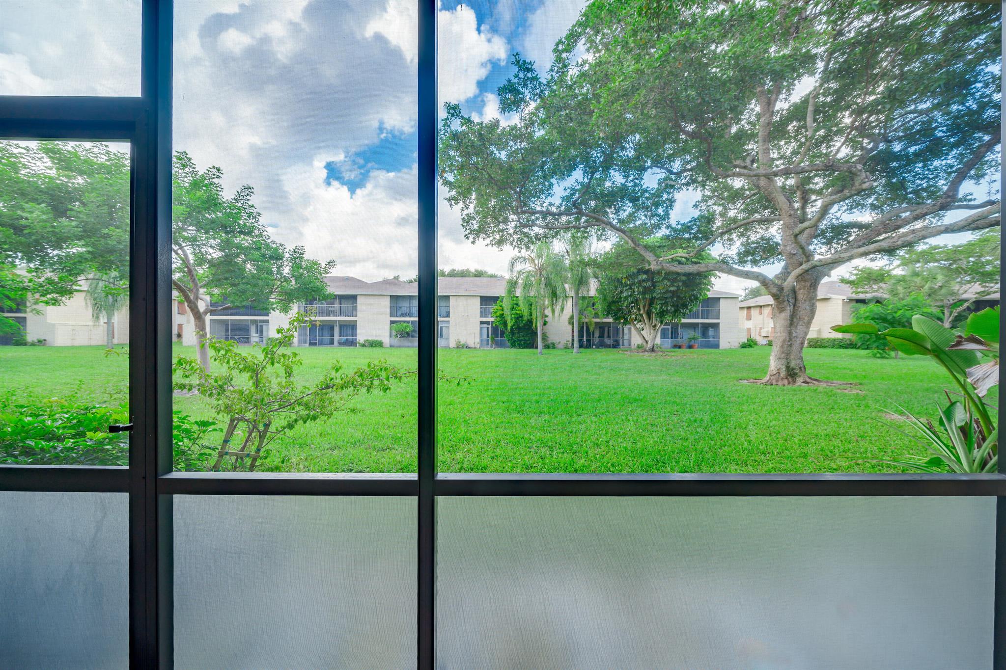 3939 NE 5th Avenue Unit: D103