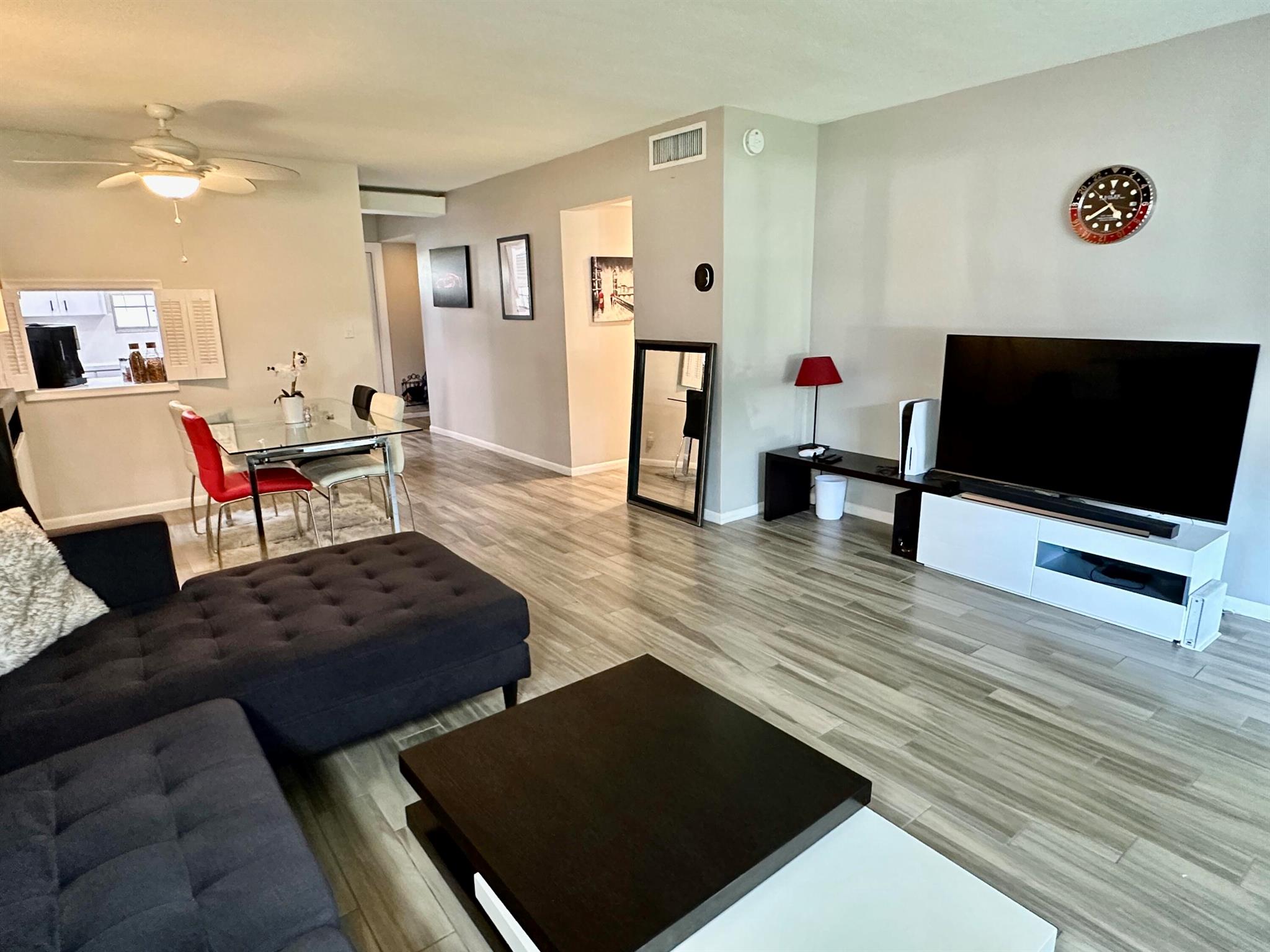 2130 NE 36th Street Unit: 64