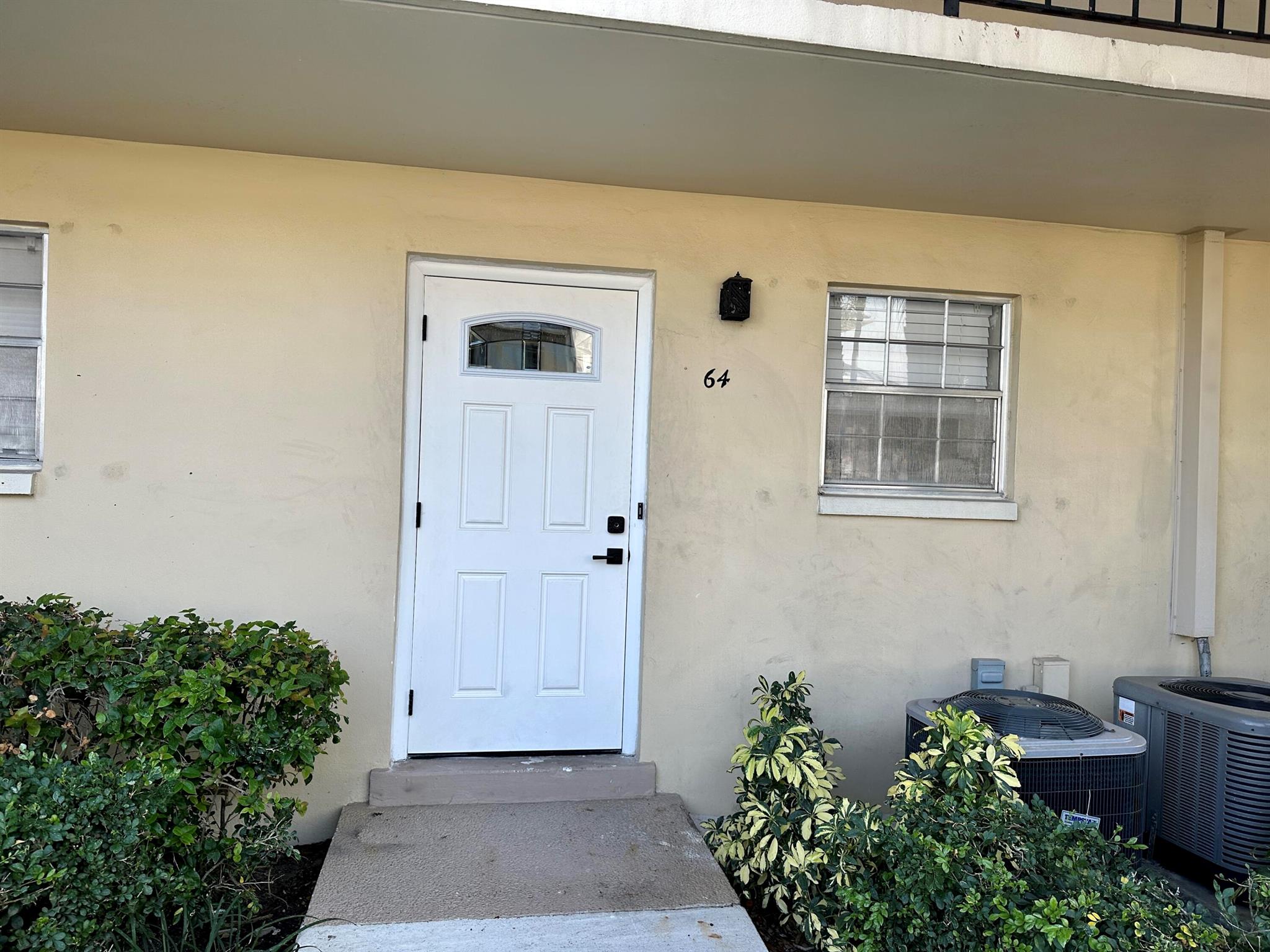 2130 NE 36th Street Unit: 64
