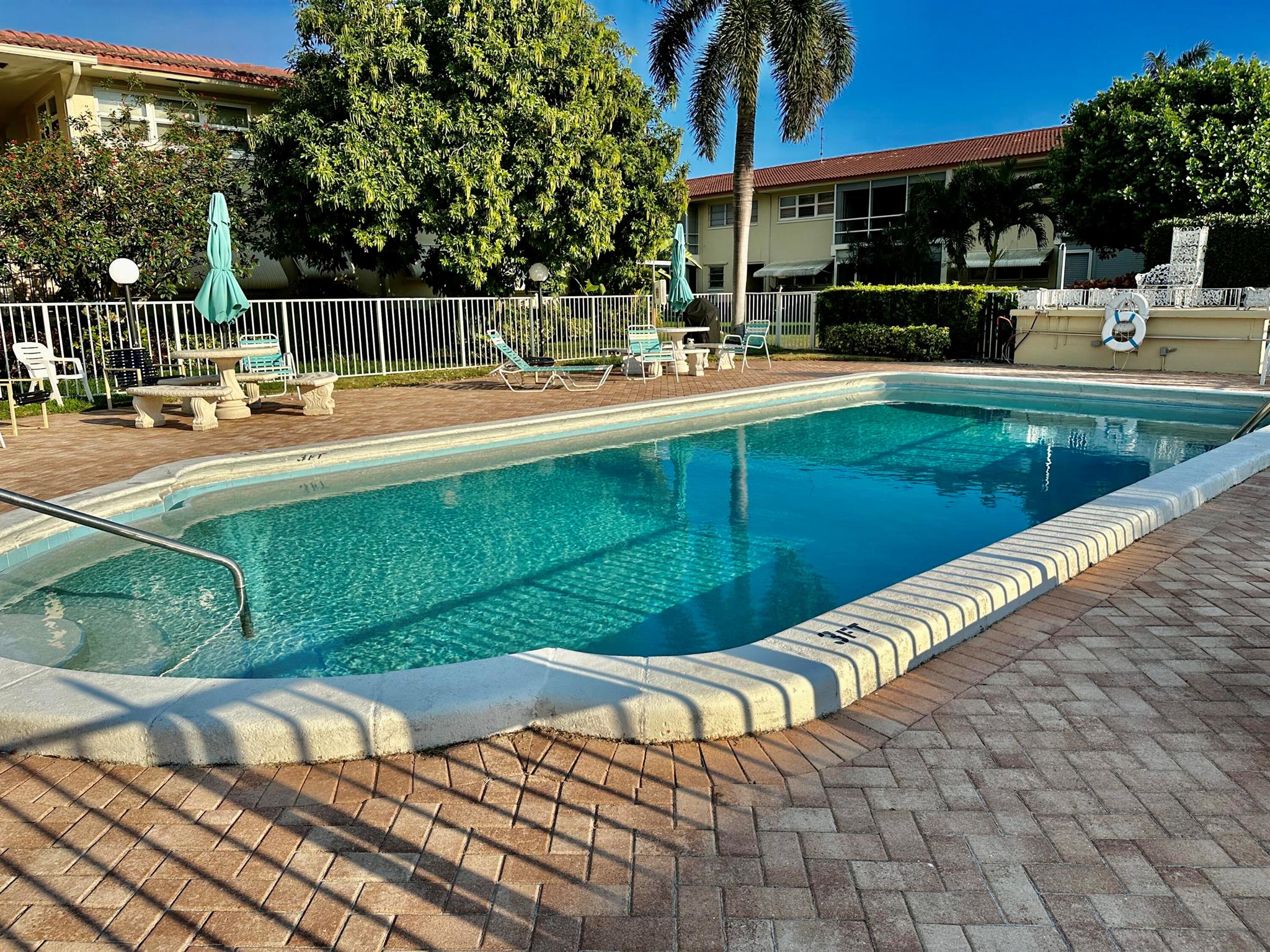 2130 NE 36th Street Unit: 64