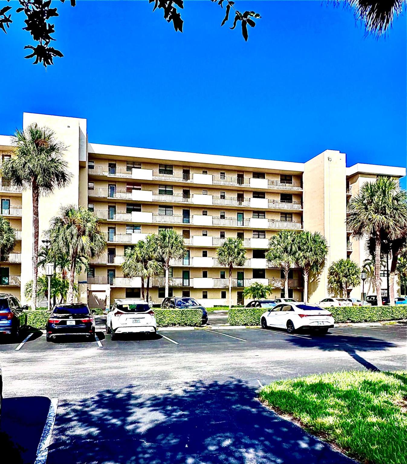 2430 Deer Creek Country Club Boulevard Unit: 401-2