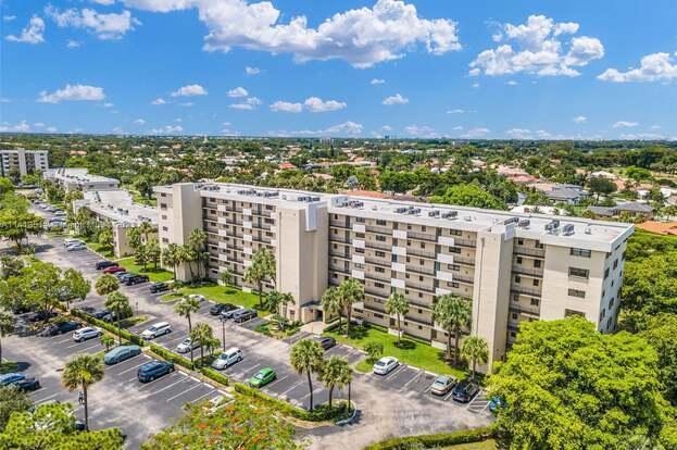 2430 Deer Creek Country Club Boulevard Unit: 401-2