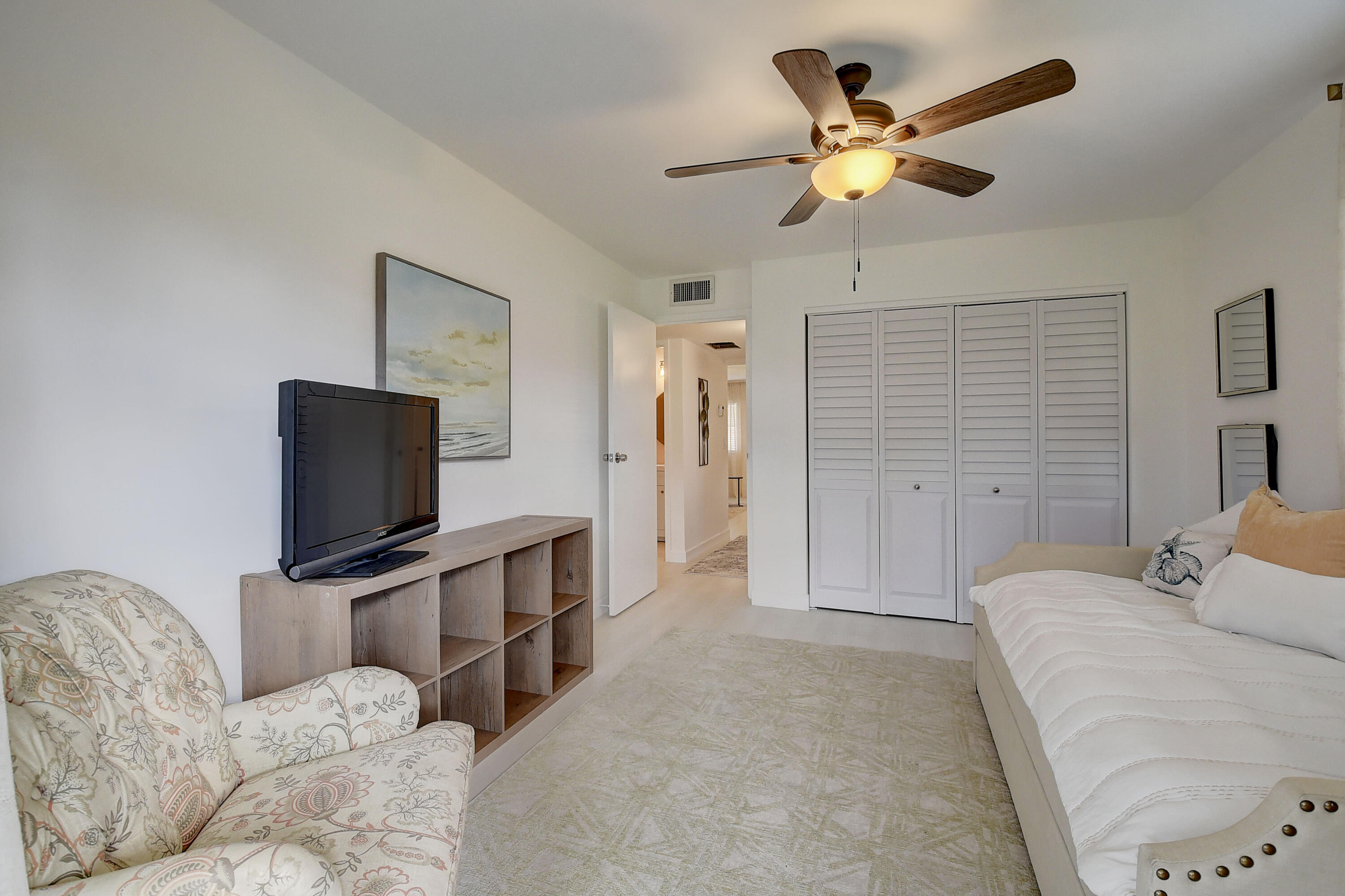 181 Seville H Unit: H