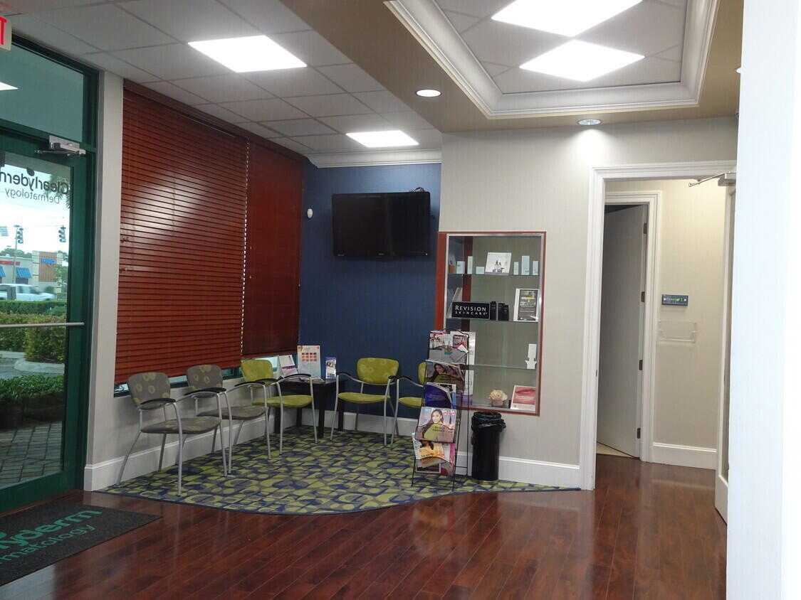 1760 N Congress Avenue