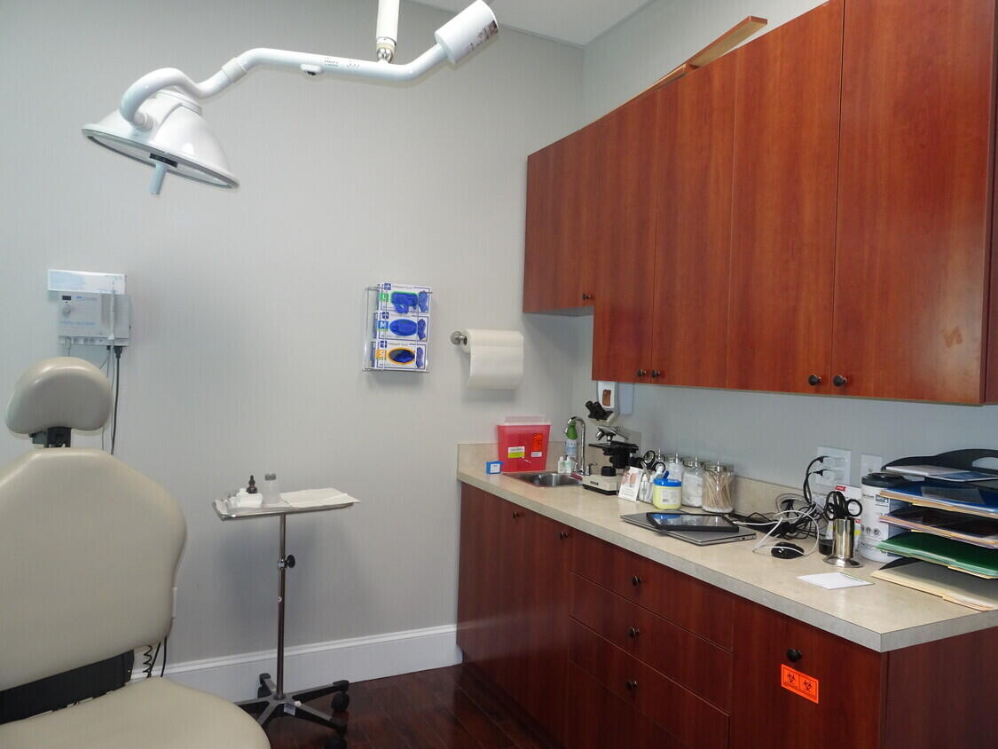 1760 N Congress Avenue