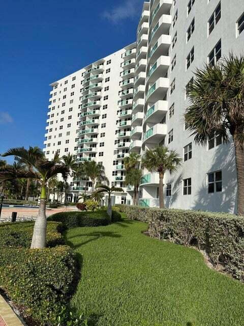 3001 S Ocean Drive Unit: 413