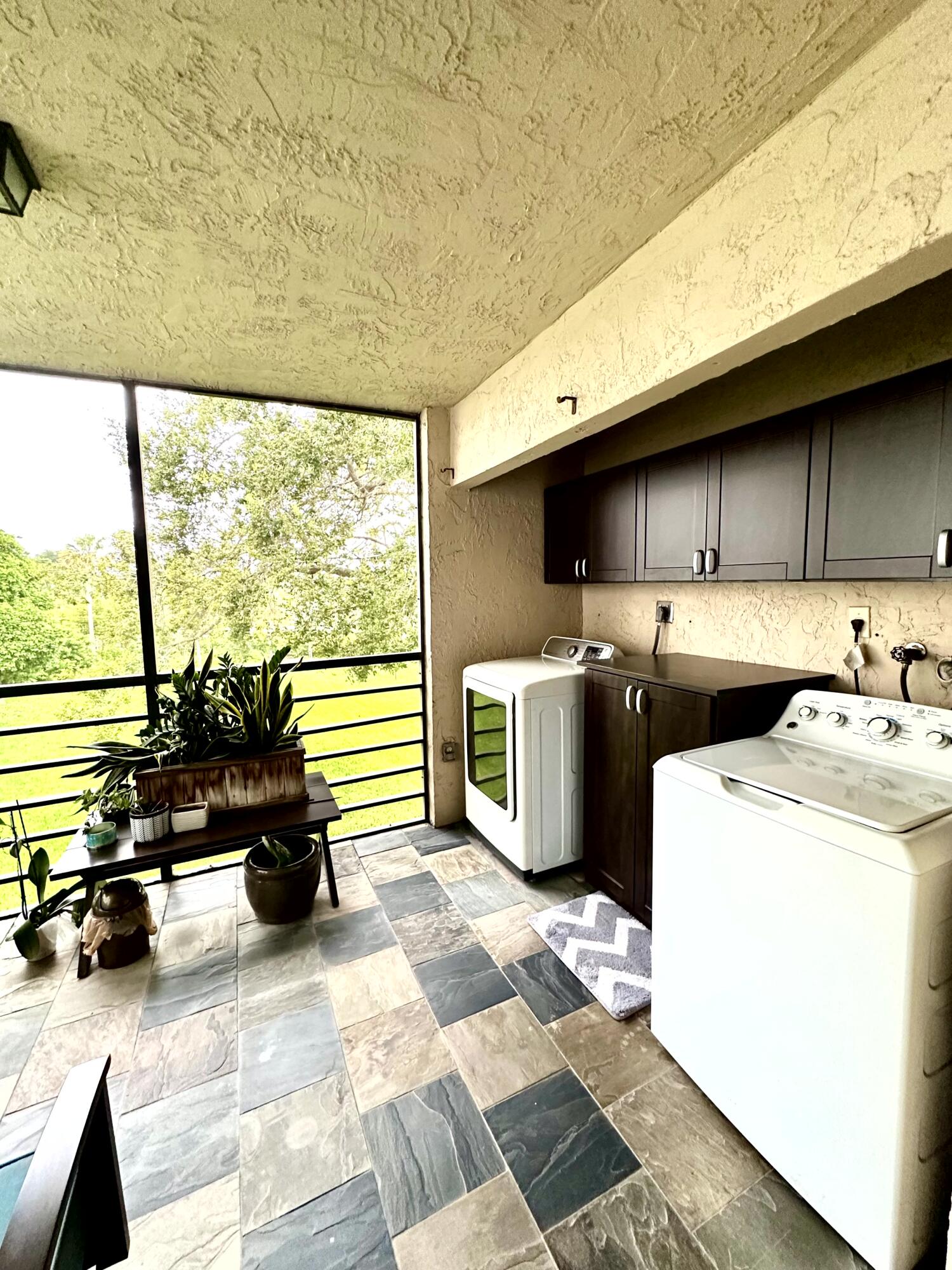 9235 SW 8th Street Unit: 307