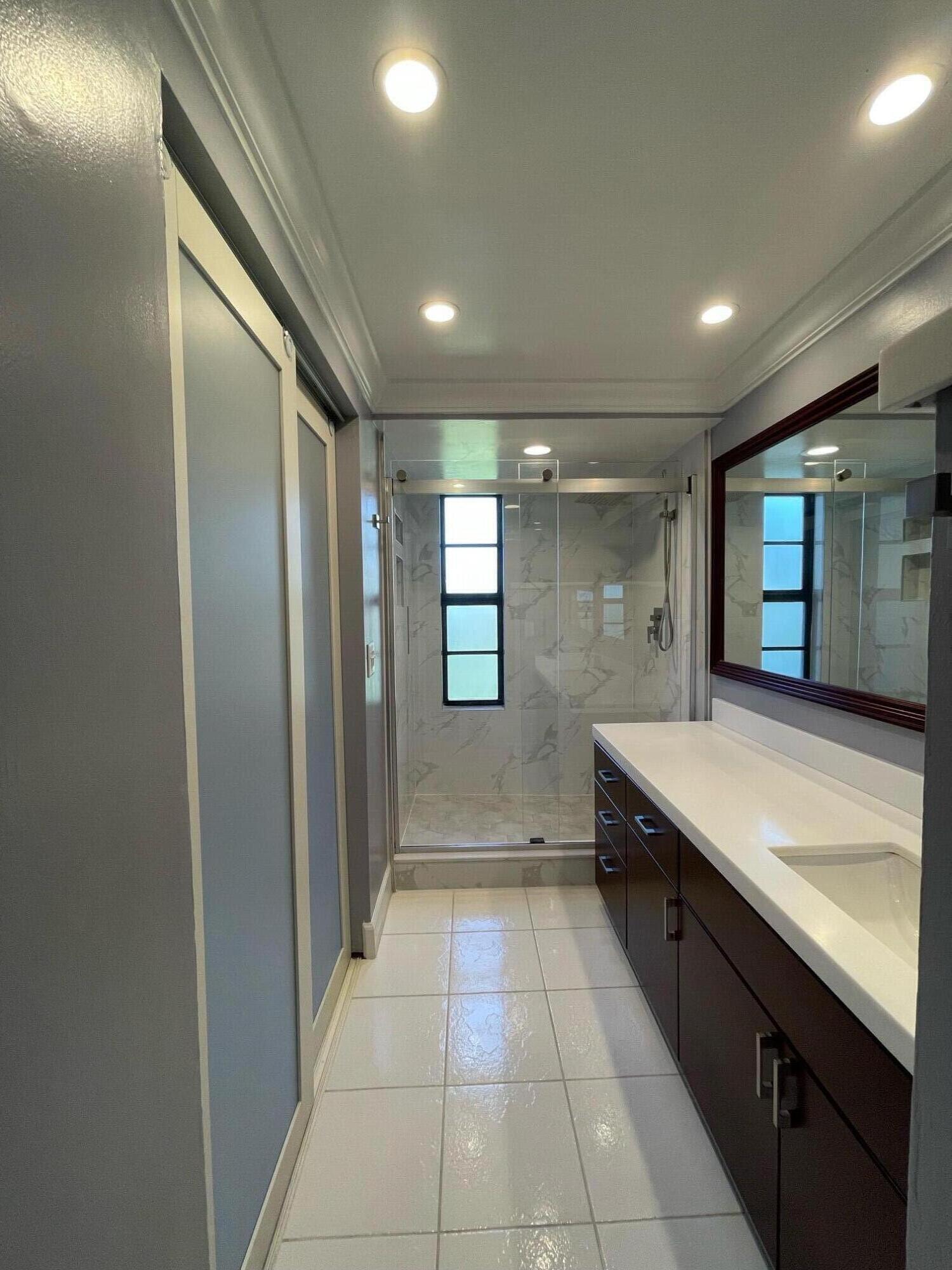 9235 SW 8th Street Unit: 307