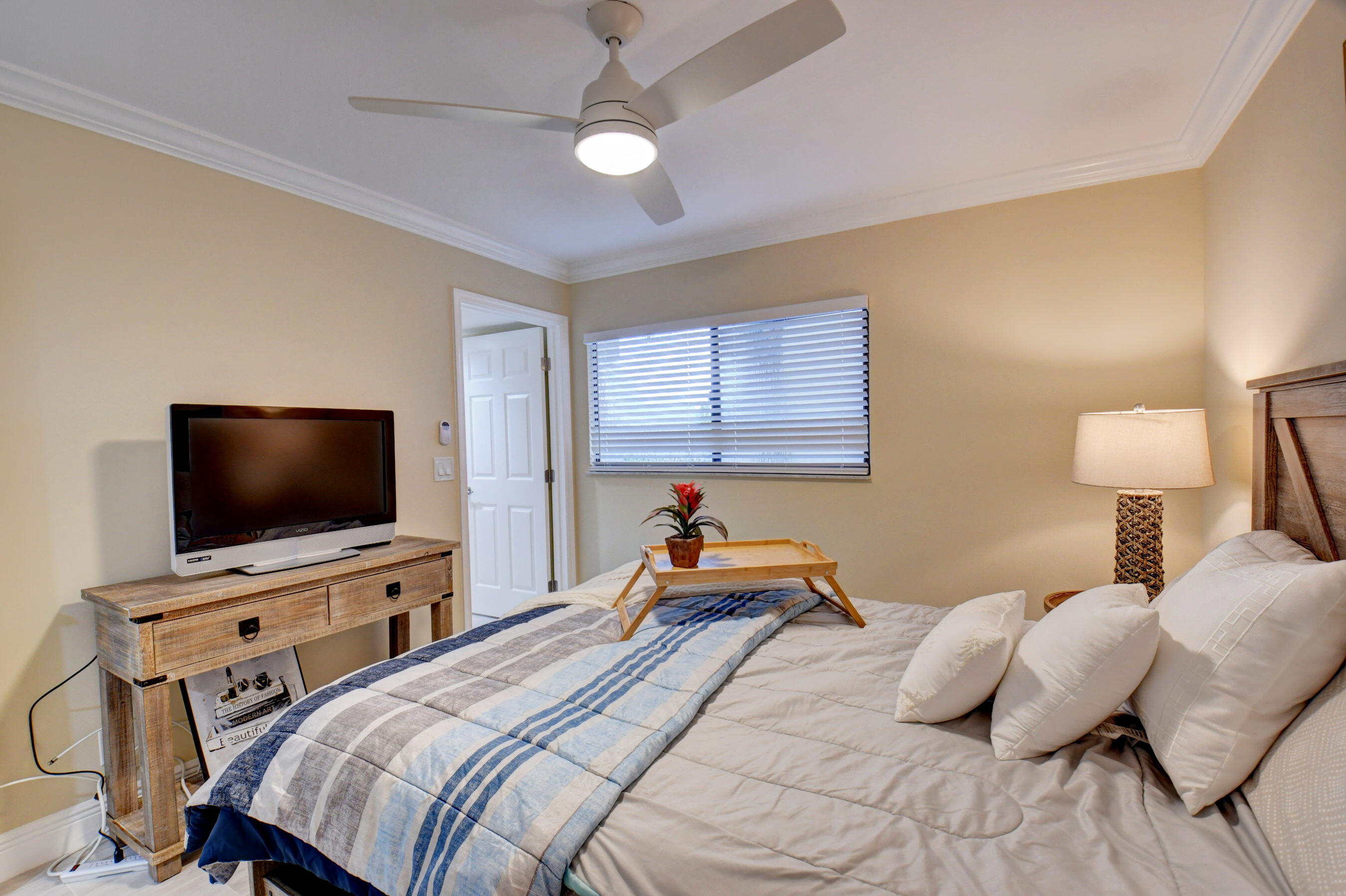 14500 Stirling Way Unit: 204