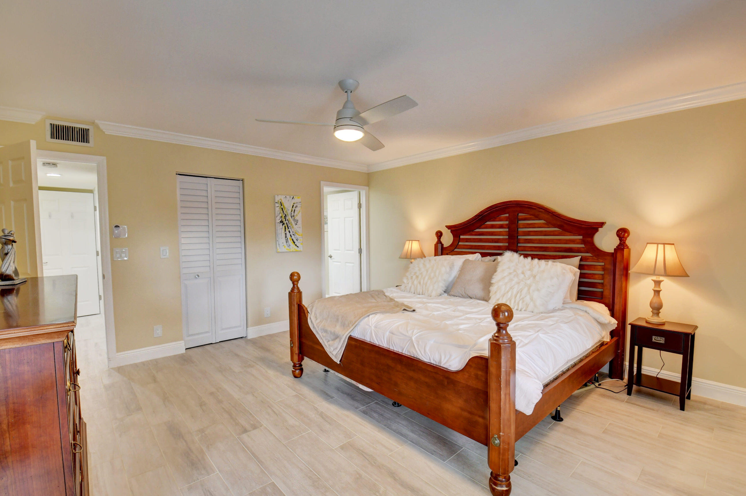 14500 Stirling Way Unit: 204