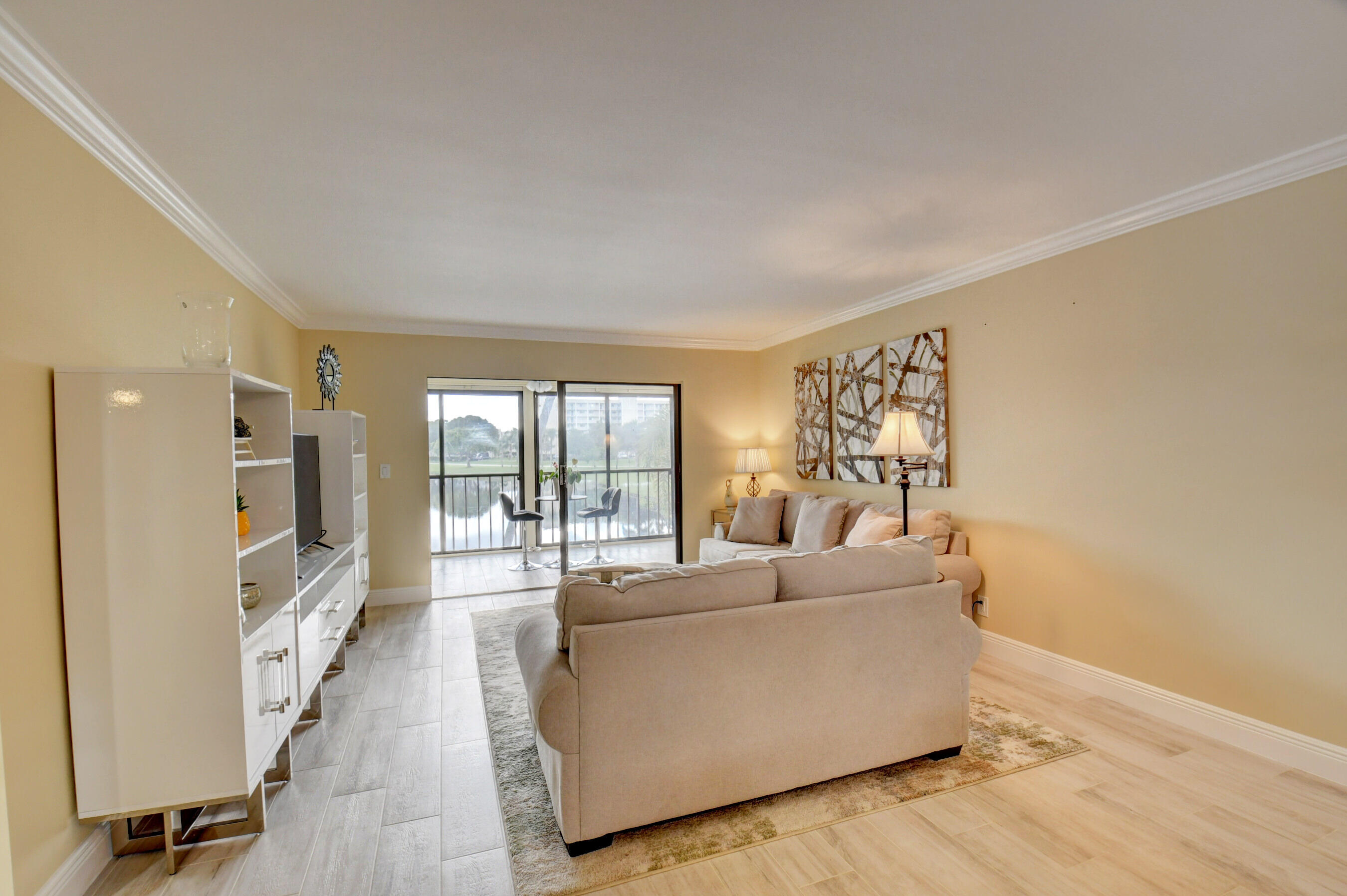 14500 Stirling Way Unit: 204