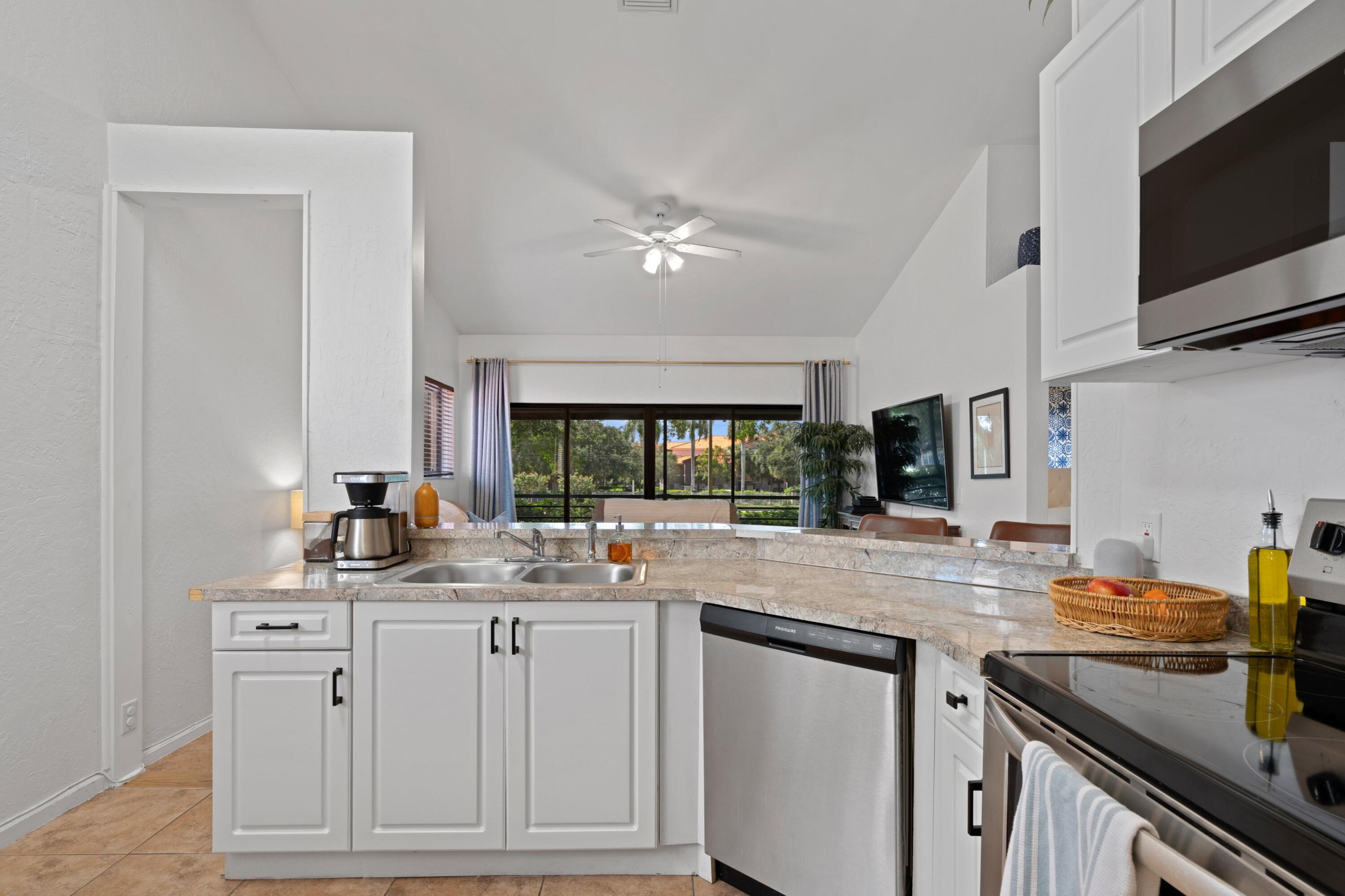 5 Via De Casas Sur Unit: 201