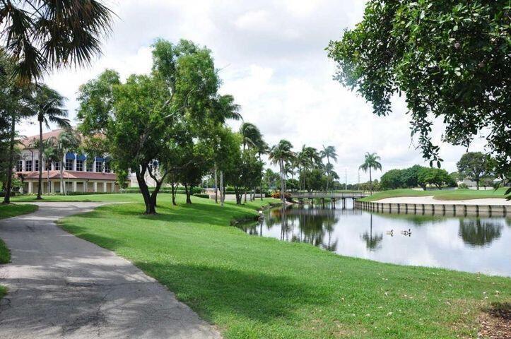17288 Boca Culb Boulevard Unit: 2001