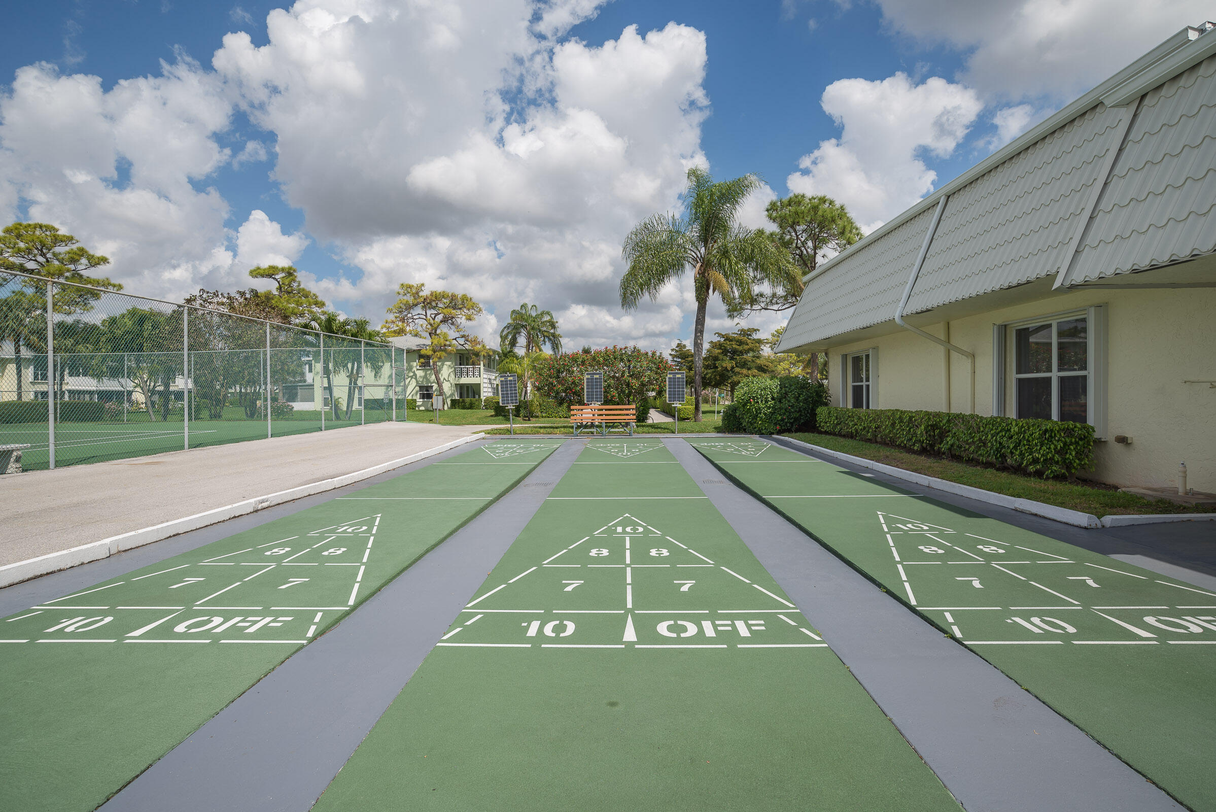 2840 SW 13th Street Unit: 203