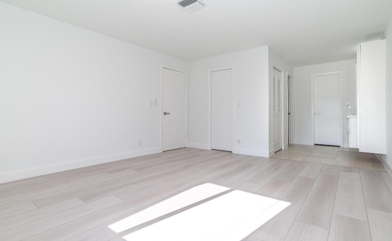 2840 SW 13th Street Unit: 203