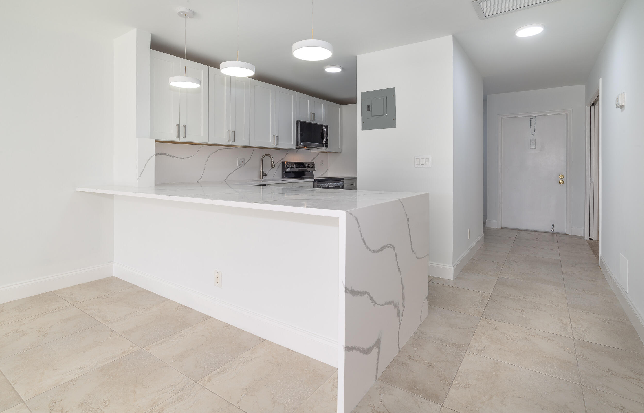 2840 SW 13th Street Unit: 203