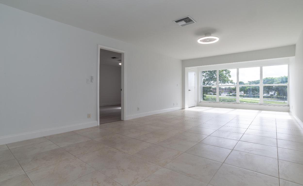 2840 SW 13th Street Unit: 203