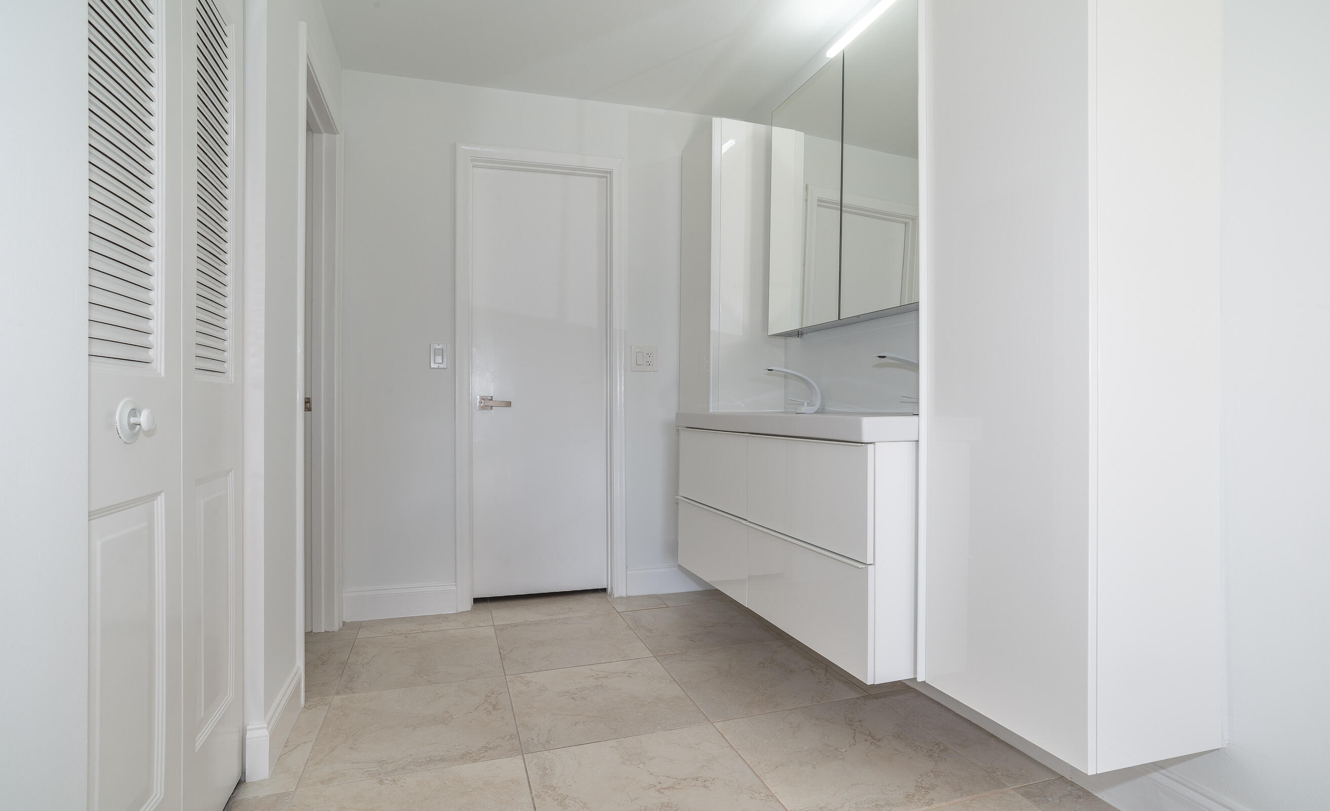 2840 SW 13th Street Unit: 203