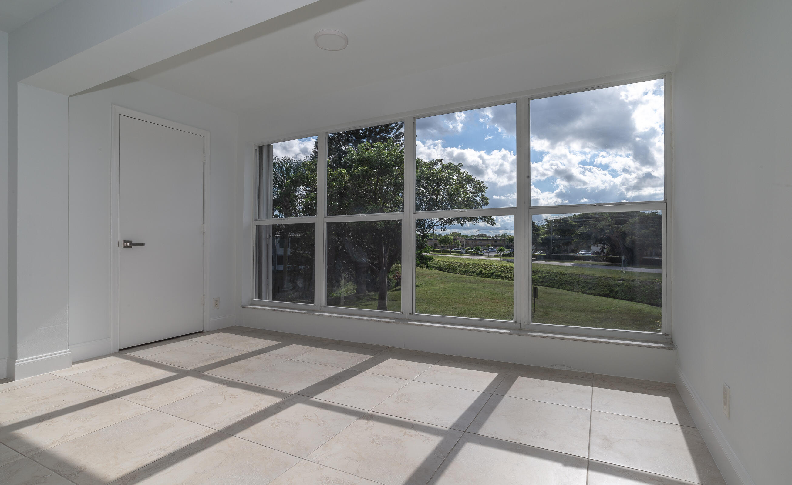 2840 SW 13th Street Unit: 203