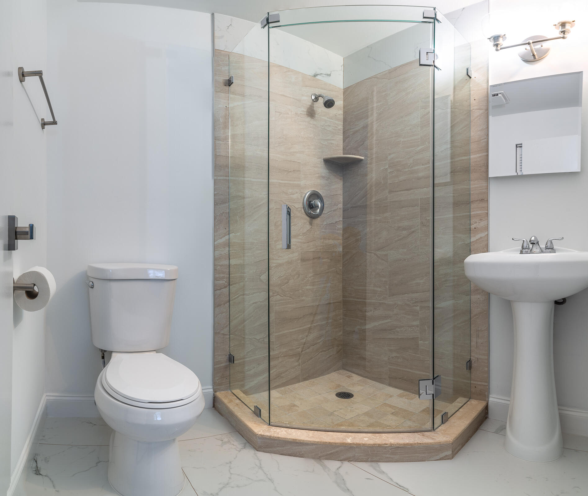 2840 SW 13th Street Unit: 203