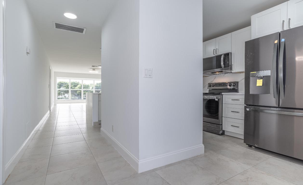 2840 SW 13th Street Unit: 203