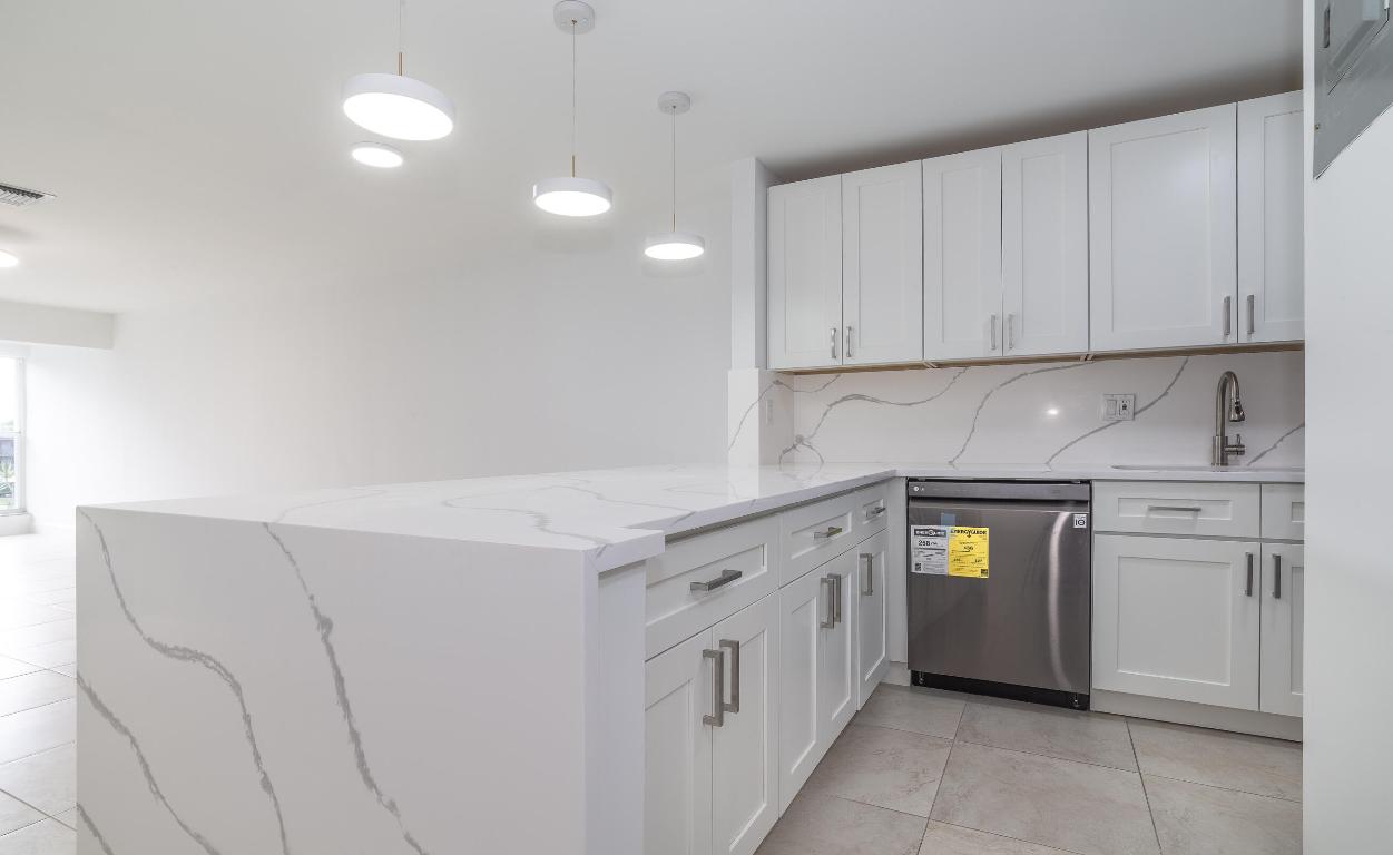 2840 SW 13th Street Unit: 203