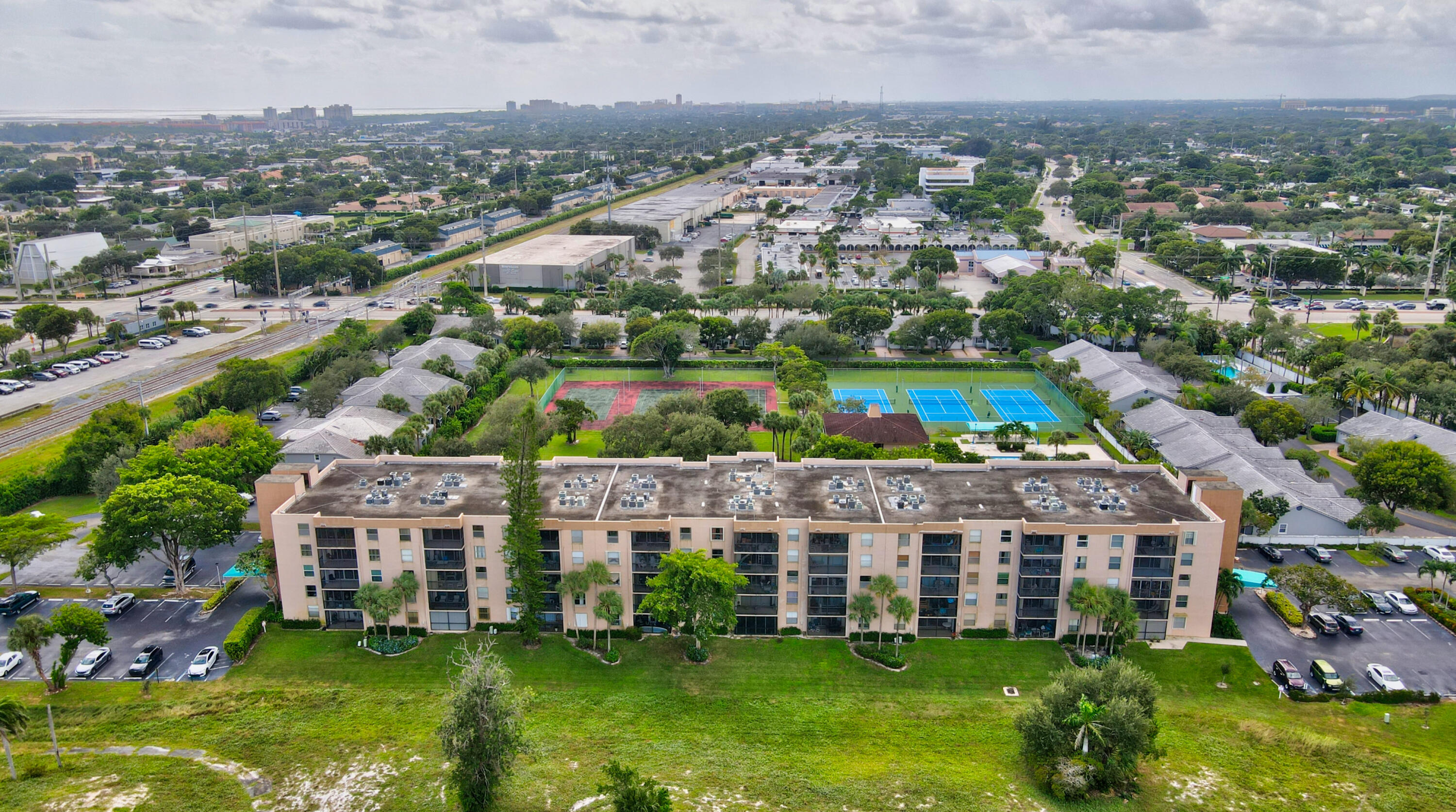 5280 NW 2nd Avenue Unit: 417