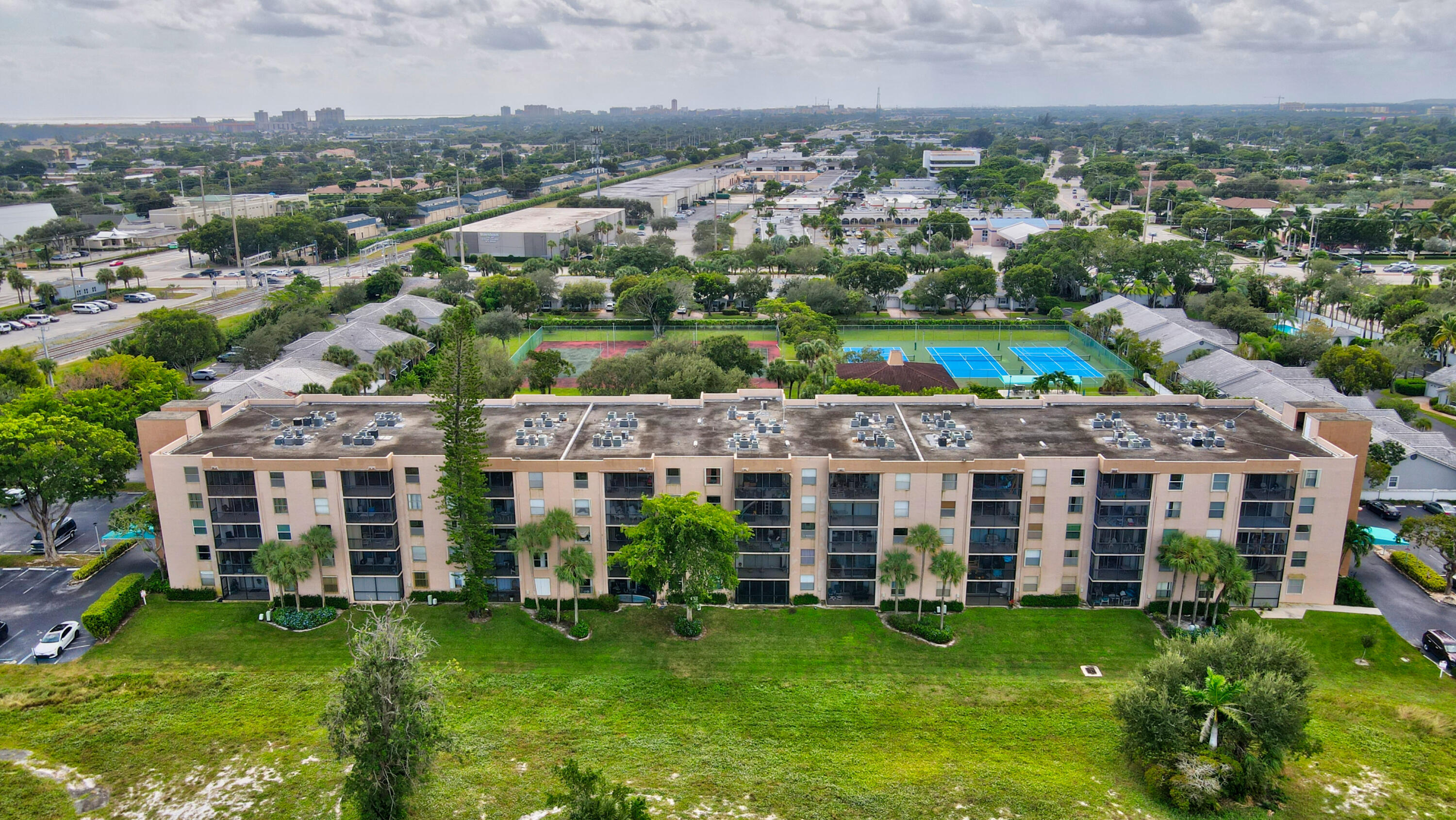 5280 NW 2nd Avenue Unit: 417