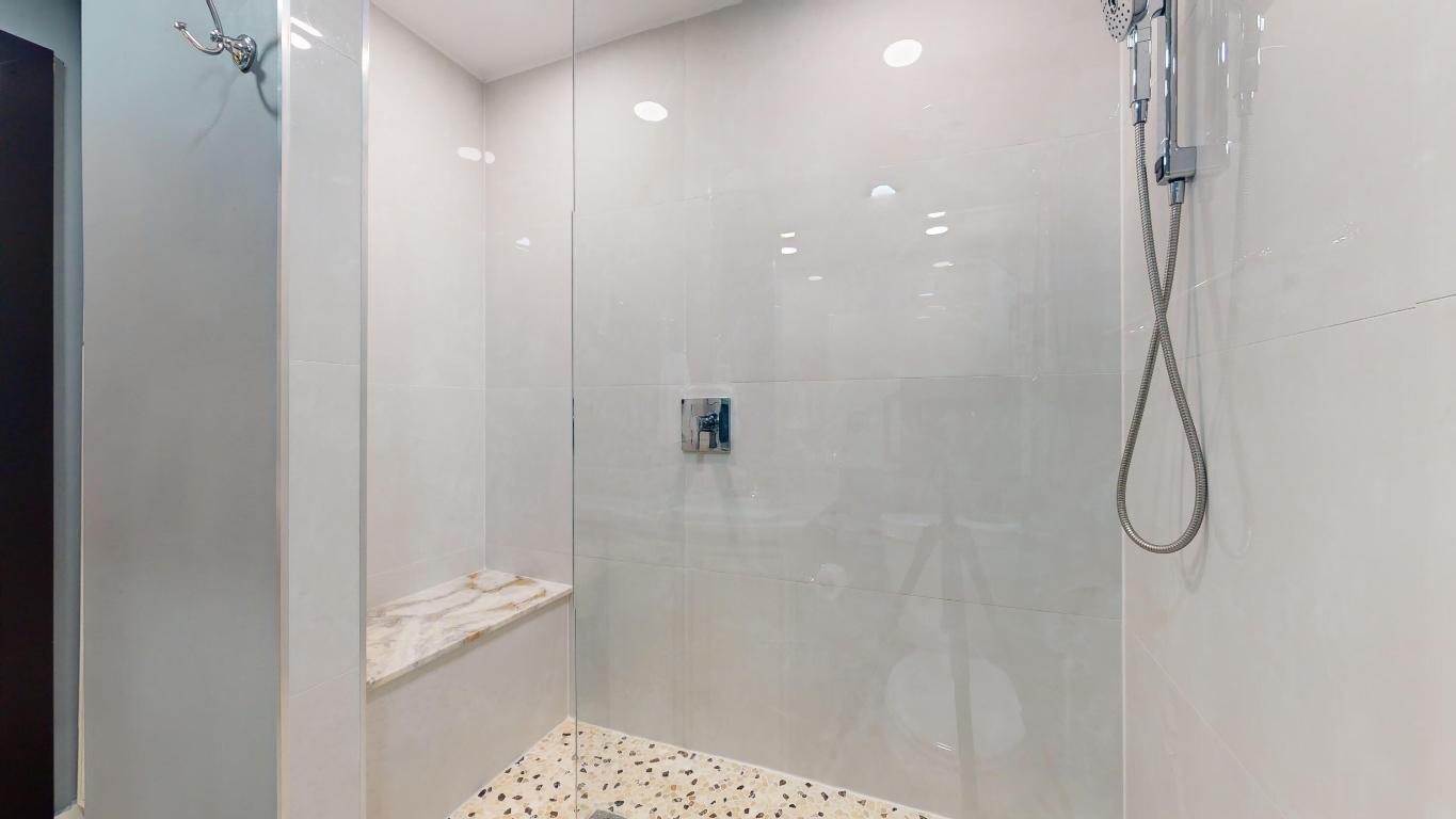 5080 Heatherhill Lane Unit: 3205