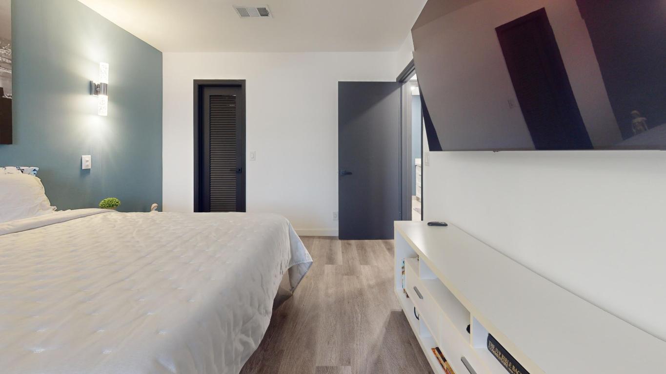 5080 Heatherhill Lane Unit: 3205