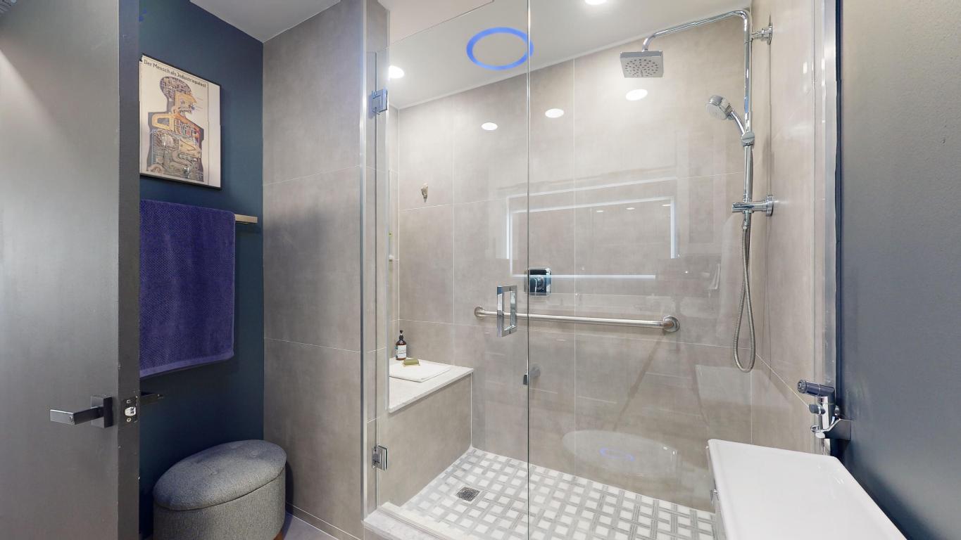 5080 Heatherhill Lane Unit: 3205