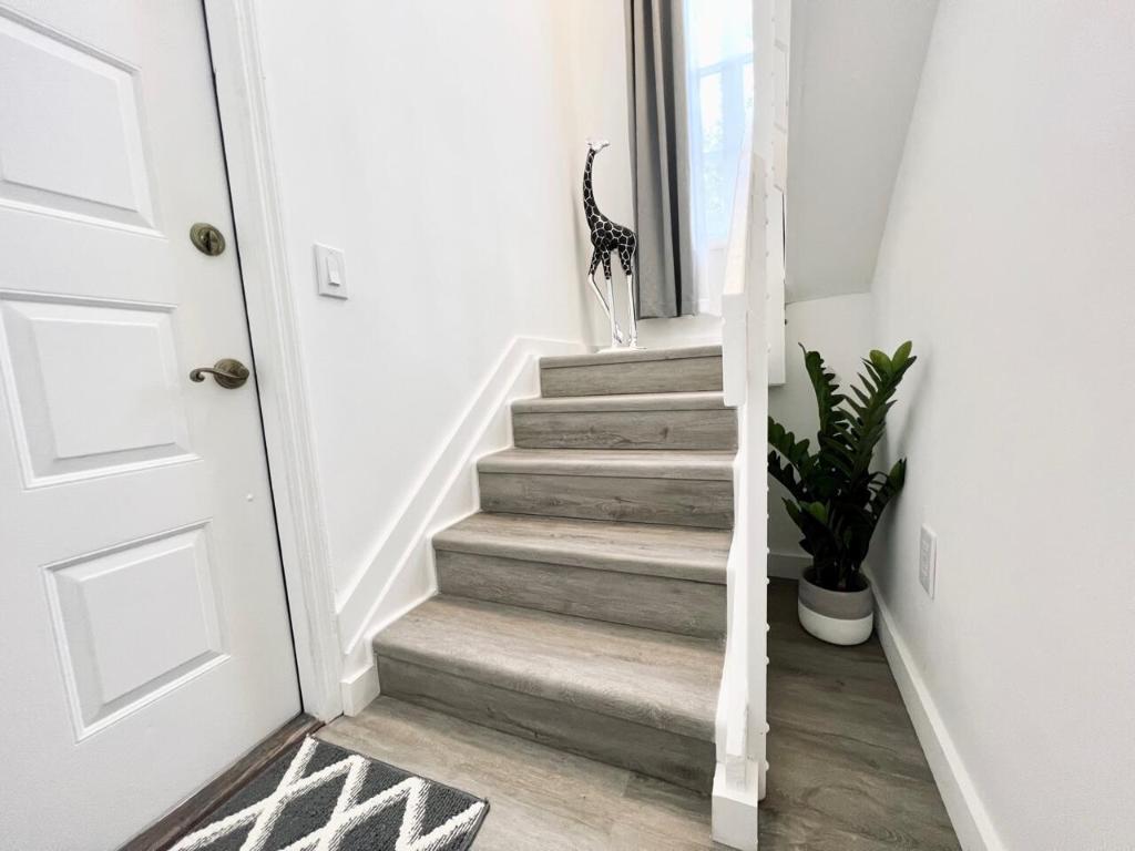 5080 Heatherhill Lane Unit: 3205