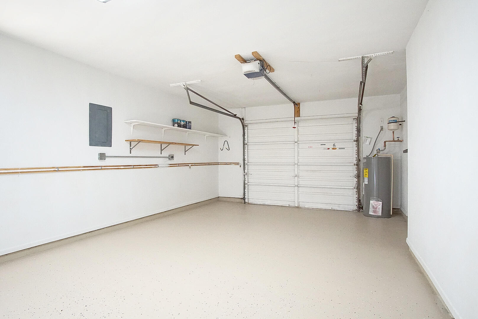 737 SW Belmont Circle